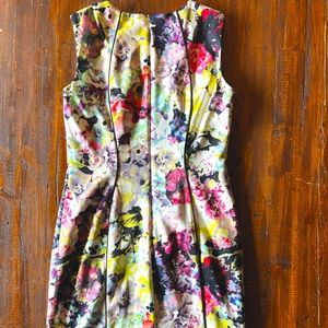 Tahari Floral Bodycon Dress Size 8 Like New!